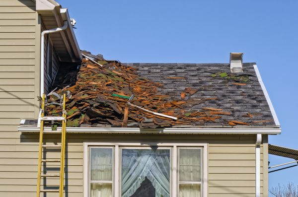 Roof Debris Removal - Roof Debris Removal Dayton, Ohio