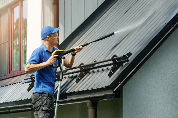 Residential Roof Cleaning - Residential Roof Cleaning Dayton, Ohio